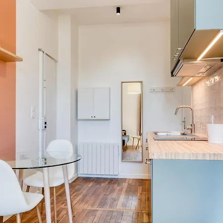 T2 Design Refait à Neuf Rer C Direct Paris Appartamento *