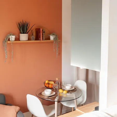 Apartment T2 Design Refait A Neuf Rer C Direct Paris *