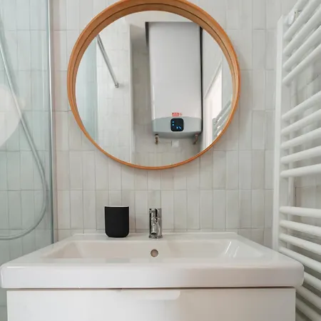 T2 Design Refait A Neuf Rer C Direct Paris Choisy-le-Roi
