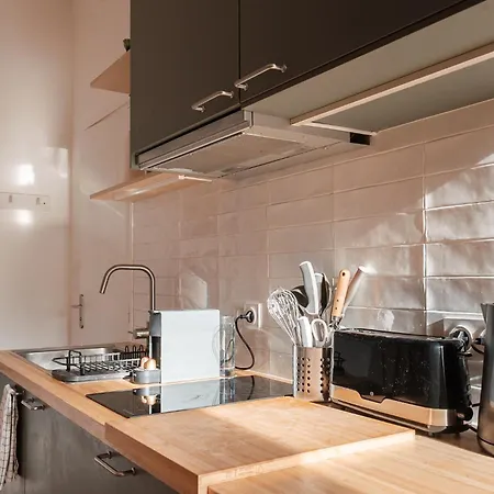 T2 Design Refait A Neuf Rer C Direct Paris *