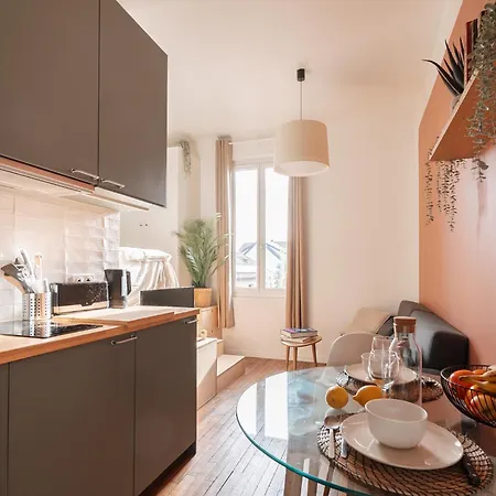 T2 Design Refait A Neuf Rer C Direct Paris Apartment